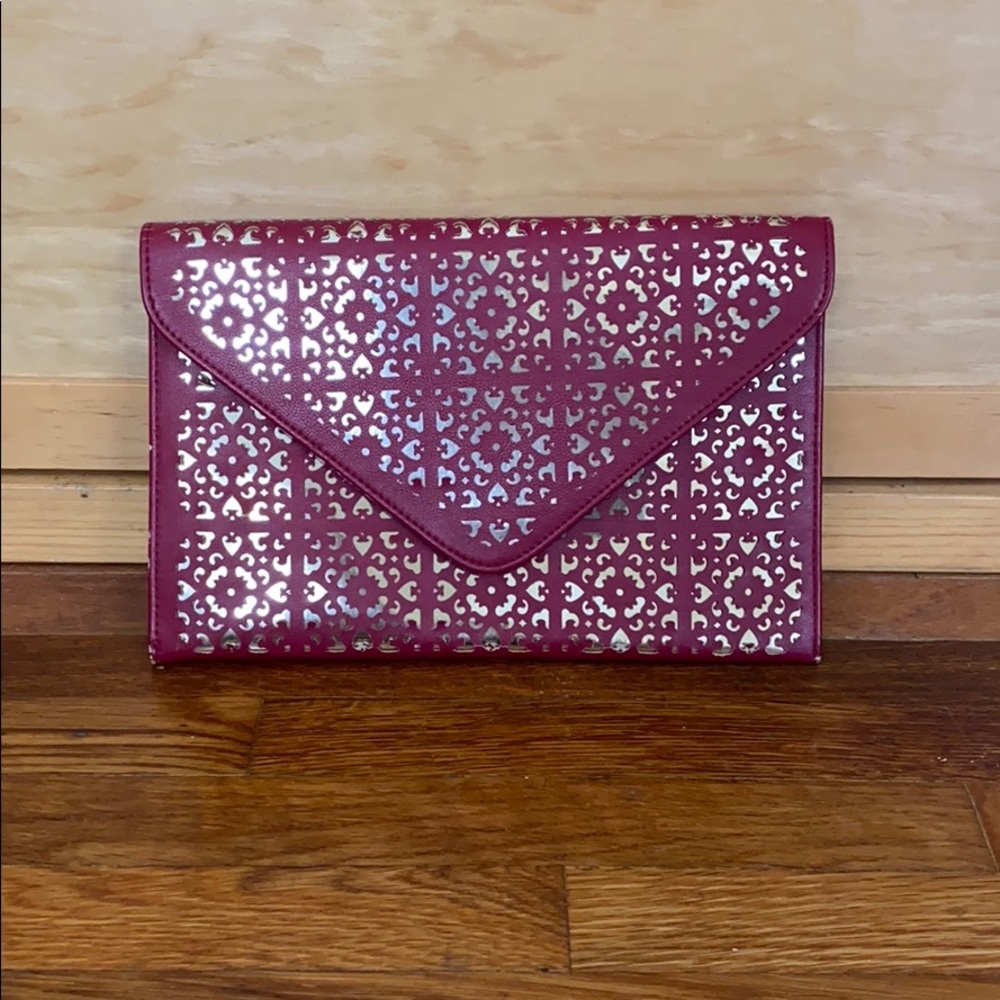 Envelope clutch